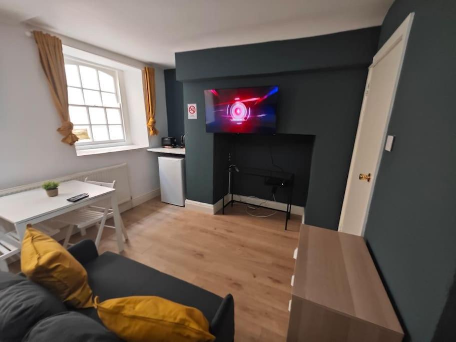 Апартаменты New Studio Flat In Old Street - Zone 1 Лондон Экстерьер фото