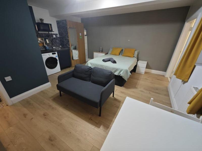 Апартаменты New Studio Flat In Old Street - Zone 1 Лондон Экстерьер фото